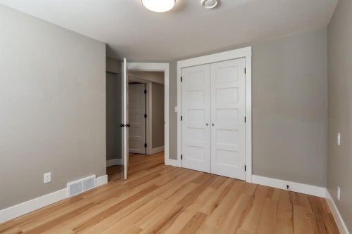 9504 3 Street Se, Calgary, AB 