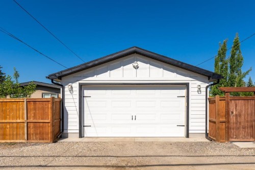 9504 3 Street Se, Calgary, AB 