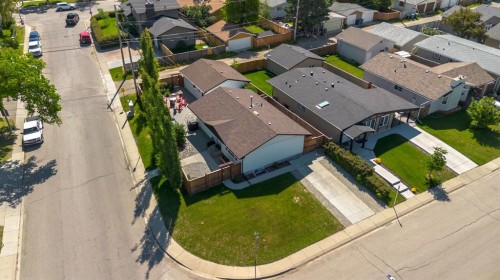 9504 3 Street Se, Calgary, AB 