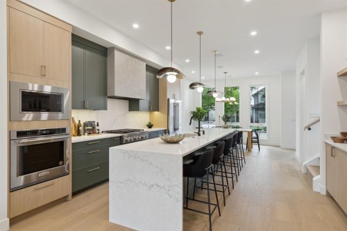532 51 Avenue Sw, Calgary, AB 