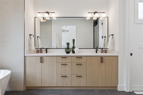 532 51 Avenue Sw, Calgary, AB 
