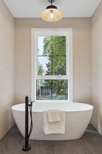 532 51 Avenue Sw, Calgary, AB 