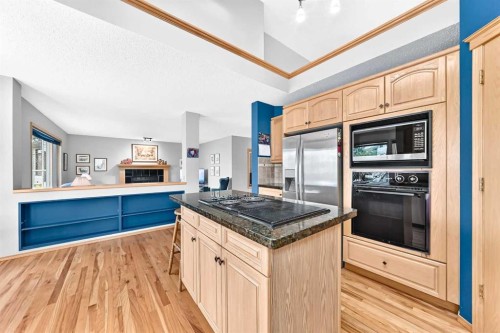 69 Douglas Woods Manor Se, Calgary, AB 