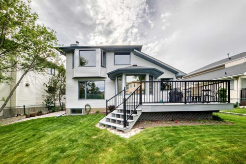 69 Douglas Woods Manor Se, Calgary, AB 
