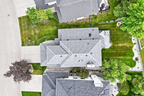 69 Douglas Woods Manor Se, Calgary, AB 
