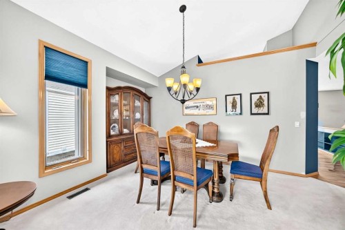 69 Douglas Woods Manor Se, Calgary, AB 
