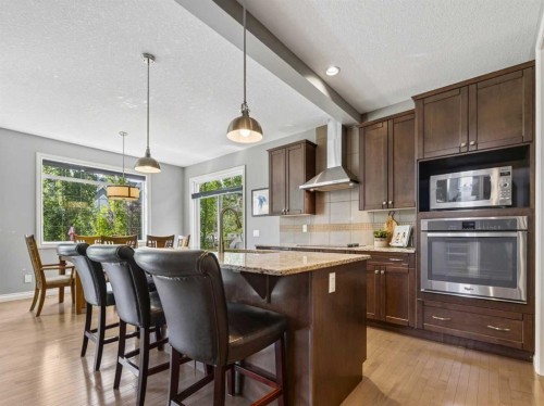 193 Kinniburgh Way, Chestermere, AB 