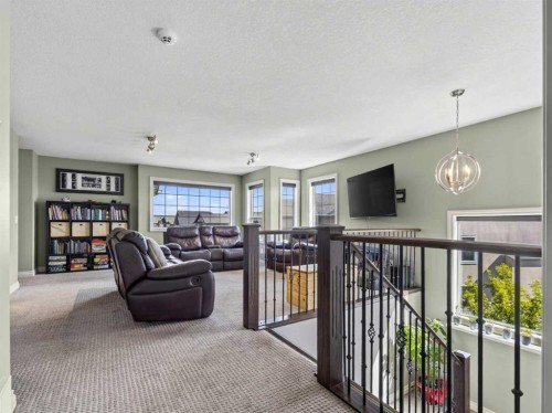 193 Kinniburgh Way, Chestermere, AB 