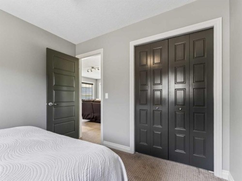 193 Kinniburgh Way, Chestermere, AB 