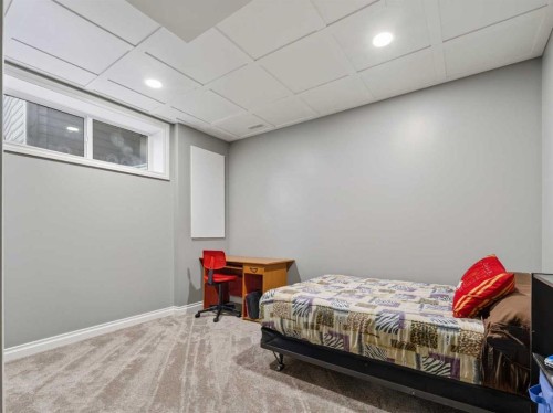 193 Kinniburgh Way, Chestermere, AB 
