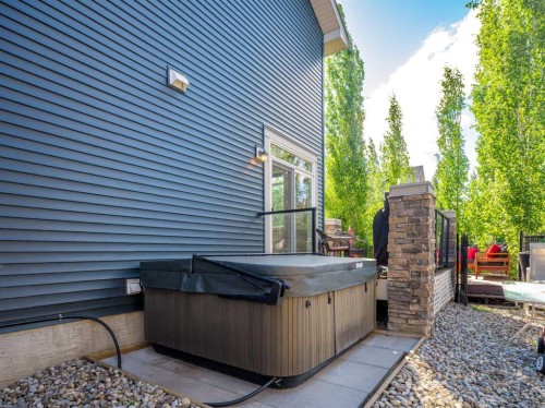 193 Kinniburgh Way, Chestermere, AB 