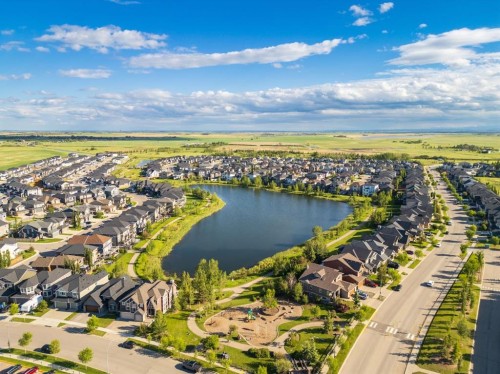 193 Kinniburgh Way, Chestermere, AB 
