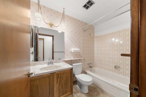 14304 Deer Ridge Drive Se, Calgary, AB 