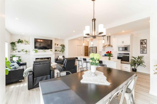 1484 Bayview Point SW Airdrie, AB T4B 3N8