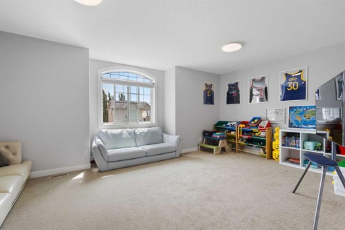 23 Strathlea Crescent Sw, Calgary, AB 