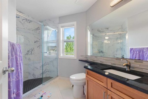 23 Strathlea Crescent Sw, Calgary, AB 