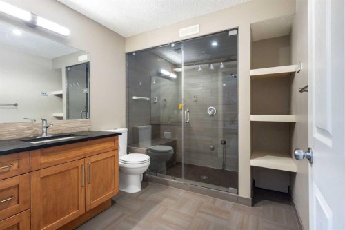 23 Strathlea Crescent Sw, Calgary, AB 