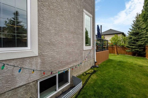 23 Strathlea Crescent Sw, Calgary, AB 
