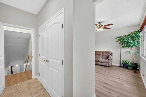 62 Evanscrest Road Nw, Calgary, AB - Indoor Photo Showing Other Room