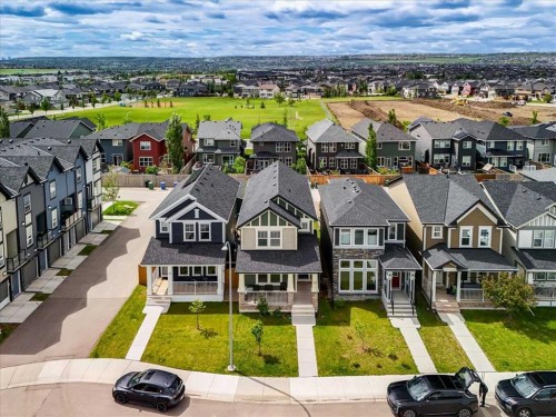 62 Evanscrest Road Nw, Calgary, AB - Outdoor With Facade