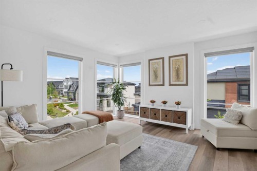235 Treeline View Sw, Calgary, AB 