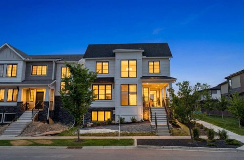 235 Treeline View Sw, Calgary, AB 