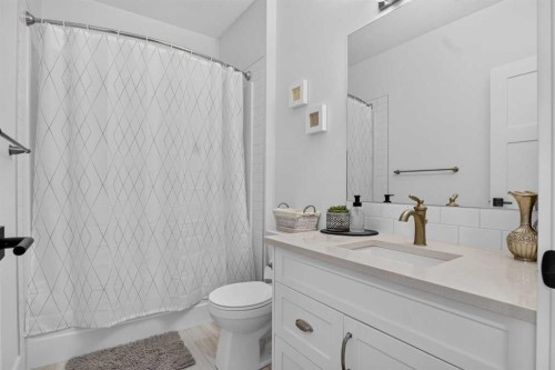 235 Treeline View Sw, Calgary, AB 