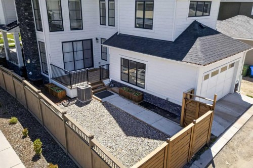 235 Treeline View Sw, Calgary, AB 