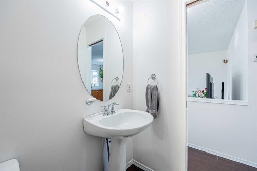 66 Martin Crossing Close Ne, Calgary, AB 