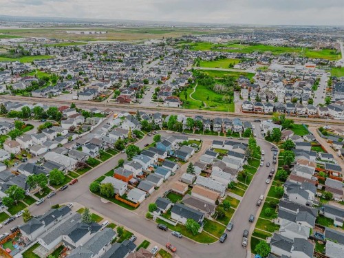 66 Martin Crossing Close Ne, Calgary, AB 