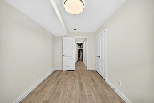4016 37 Street Nw, Calgary, AB 