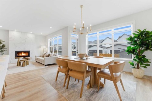 377 Magnolia Way Se, Calgary, AB 