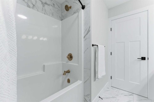 377 Magnolia Way Se, Calgary, AB 