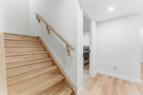 377 Magnolia Way Se, Calgary, AB 