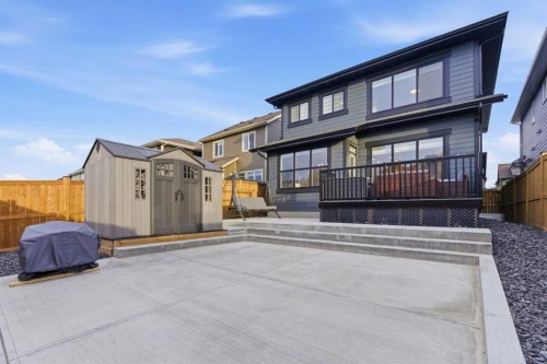 377 Magnolia Way Se, Calgary, AB 