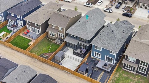 377 Magnolia Way Se, Calgary, AB 