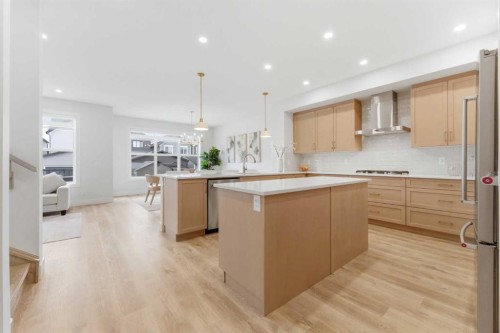 377 Magnolia Way Se, Calgary, AB 