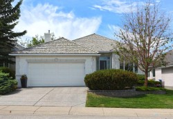 15 Hampstead Rise NW Calgary, AB T3A 6B4