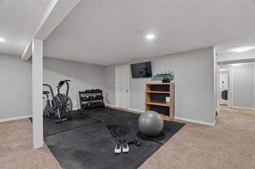 8011 Huntington Street Ne, Calgary, AB 