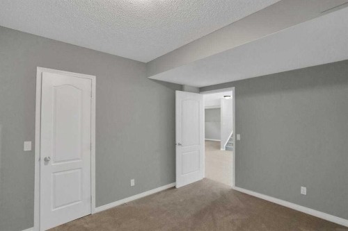 45 Shawinigan Road Sw, Calgary, AB 