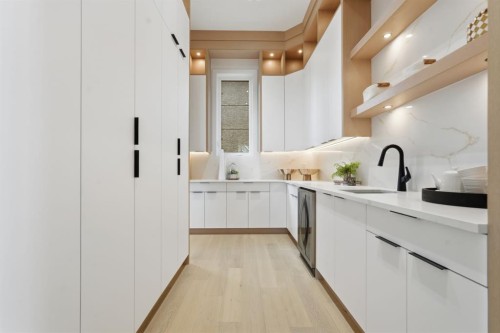2613 6 Avenue Nw, Calgary, AB 