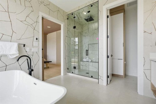 2613 6 Avenue Nw, Calgary, AB 