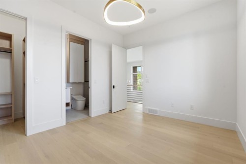 2613 6 Avenue Nw, Calgary, AB 