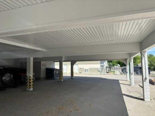 302-105 7 Avenue Se, High River, AB 