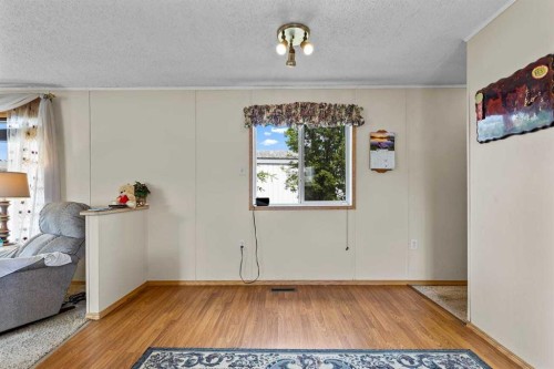 430-1101 84 Street Ne, Calgary, AB 