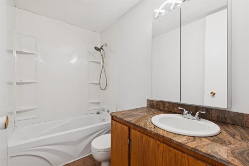1288 Lake Sylvan Drive Se, Calgary, AB 
