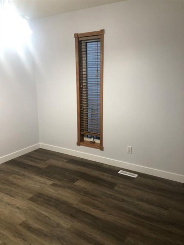 52 Covington Road Ne, Calgary, AB 