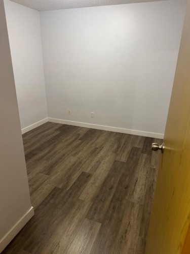 52 Covington Road Ne, Calgary, AB 