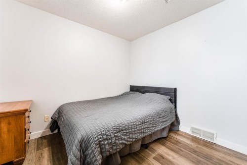 52 Covington Road Ne, Calgary, AB 