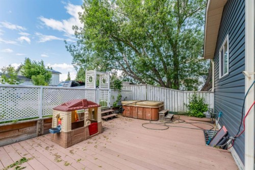 52 Covington Road Ne, Calgary, AB 